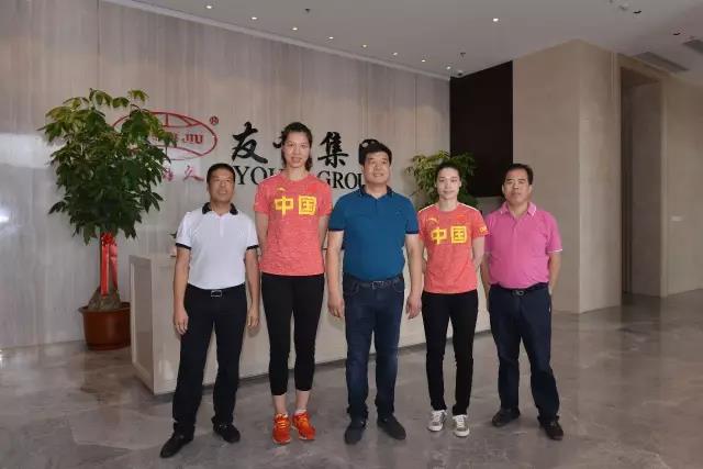 融籍女排奥运冠军，徐云丽、林莉到访Z6尊龙凯时集团总部